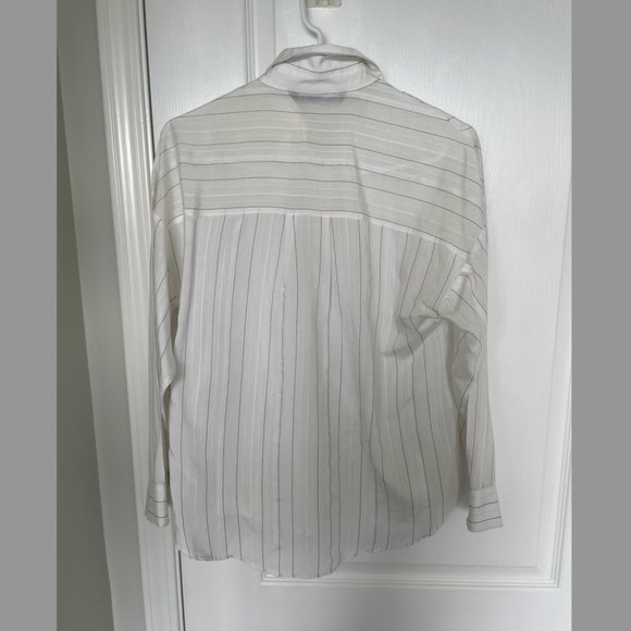 zara white poplin blouse. size US: XS. - Picture 2 of 2
